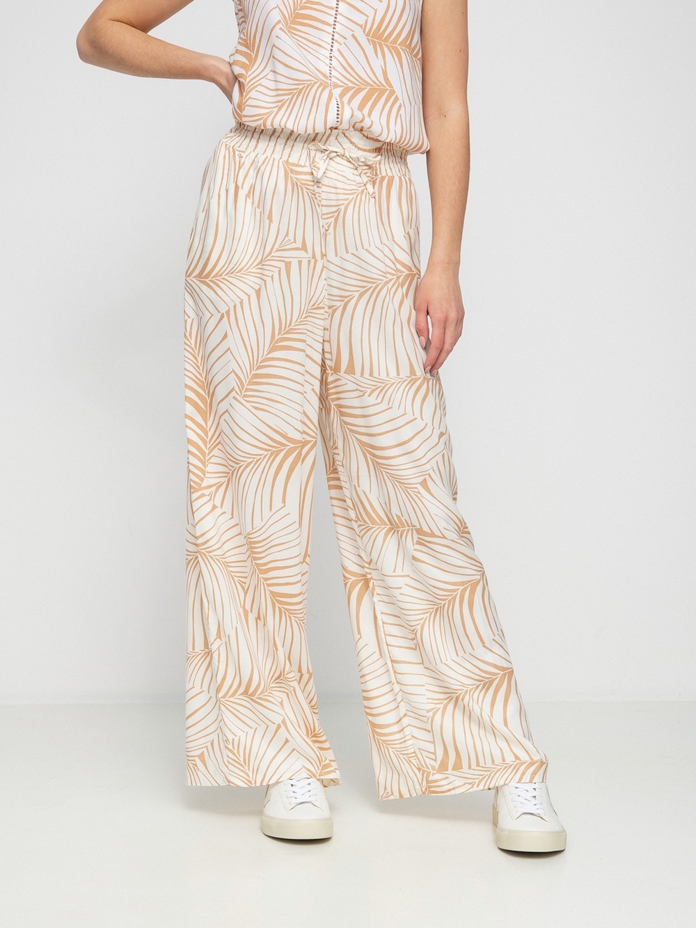 Roxy Inside Rhythm Pants Beige Toast Palm Tree Dreams Size Medium 100%Viscose